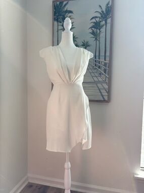 Tobi Ivory V-Neck Cap Sleeve Wrap Dress
